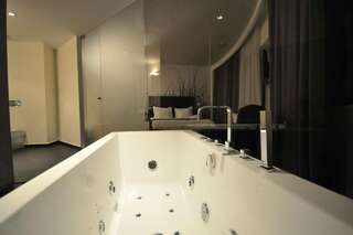 Отель Sarroglia Hotel Бухарест Полулюкс-2