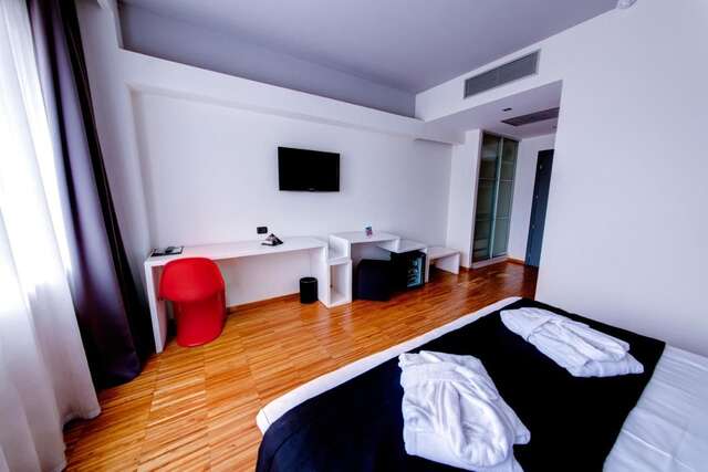 Отель Sarroglia Hotel Бухарест-19